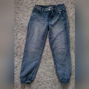 AE Womens Jogger Jeans